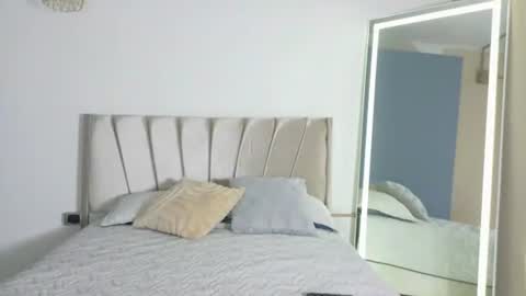 Snapshot of alishaa_sweet chatting on 12, 6, 2026 Alisha online show from 12, 6, 2026