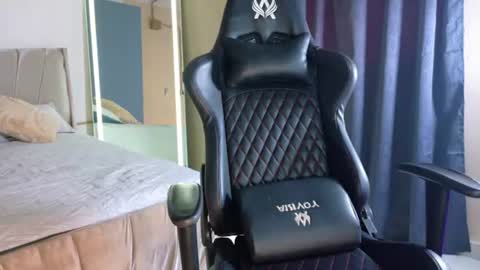 Snapshot of alishaa_sweet chatting on 20, 6, 2026 Alisha online show from 20, 6, 2026