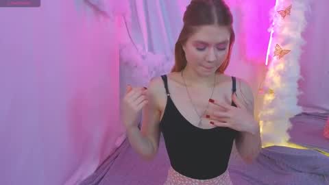 Alisia online show from 28, 10, 2025