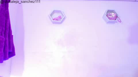 Alisia online show from 26, 2, 2025