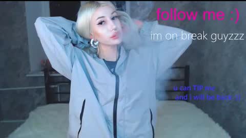 Snapshot of alison_moonlight chatting on 30, 10, 2025 Alison online show from 30, 10, 2025