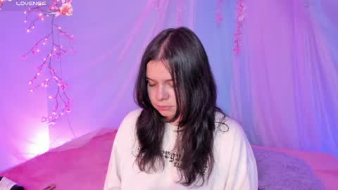 Mia online show from 7, 7, 2026