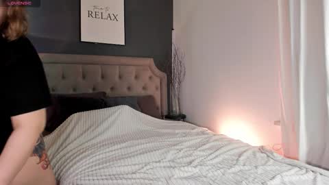 Snapshot of alissa_styles chatting on 9, 11, 2025 Alissa online show from 9, 11, 2025