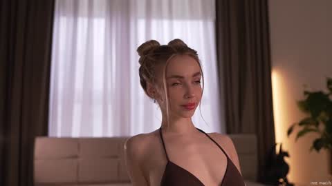 Snapshot of alissa_wxw chatting on 5, 11, 2025 Alissa online show from 5, 11, 2025