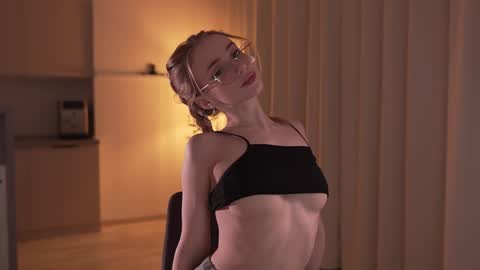 Snapshot of alissa_wxw chatting on 9, 1, 2026 Alissa online show from 9, 1, 2026