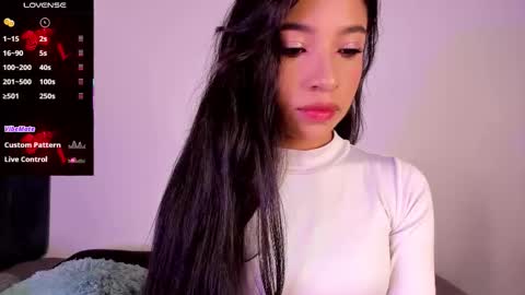 Snapshot of alissarose_ chatting on 14, 9, 2025 Mara  Isabel online show from 14, 9, 2025