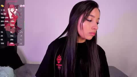 Snapshot of alissarose_ chatting on 27, 9, 2025 Mara  Isabel online show from 27, 9, 2025