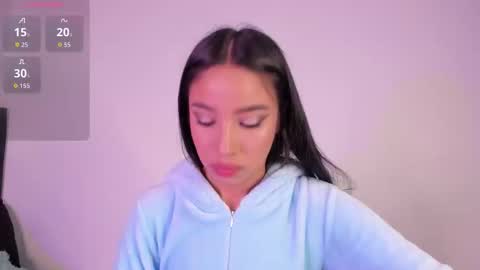 Snapshot of alissarose_ chatting on 19, 10, 2025 Mara  Isabel online show from 19, 10, 2025