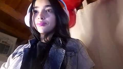 Alisson369  online show from 15, 2, 2025