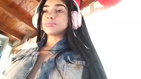 Alisson369  online show from 17, 2, 2025