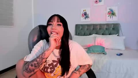 alisson__cortez online show from 26, 10, 2025