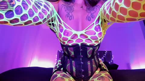    online show from 27, 1, 2025