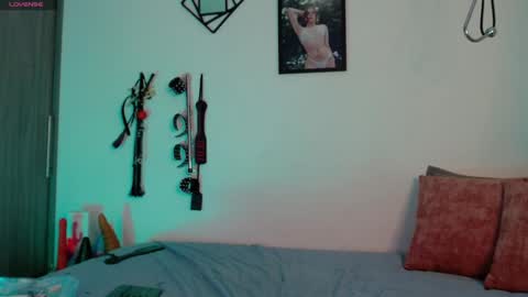 Alisson Beckett online show from 12, 12, 2024