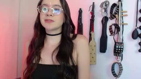 Alisson Beckett online show from 5, 3, 2026