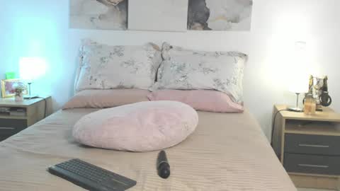 Snapshot of alissonroyce chatting on 16, 2, 2025 Goddess  online show from 16, 2, 2025