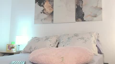 Snapshot of alissonroyce chatting on 1, 3, 2025 Goddess  online show from 1, 3, 2025