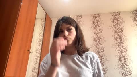 Snapshot of alizavigneau chatting on 3, 4, 2026 Alice online show from 3, 4, 2026