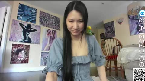 Alize Zaide online show from 29, 4, 2026