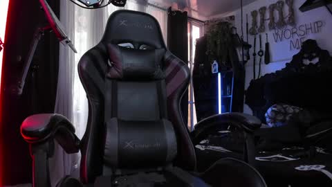   online show from 21, 1, 2025