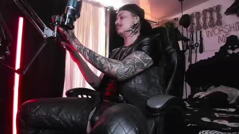   online show from 4, 3, 2025