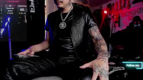   online show from 1, 11, 2025