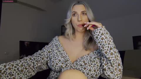 A day u didnt smile is a lost day online show from 21, 2, 2025