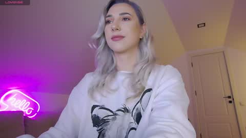 A day u didnt smile is a lost day online show from 11, 2, 2026