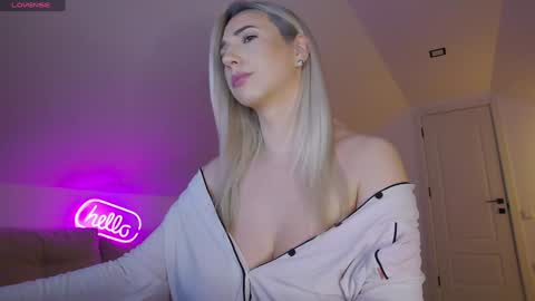 A day u didnt smile is a lost day online show from 6, 3, 2026