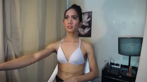 Snapshot of allday_mistress chatting on 13, 1, 2025 trina online show from 13, 1, 2025