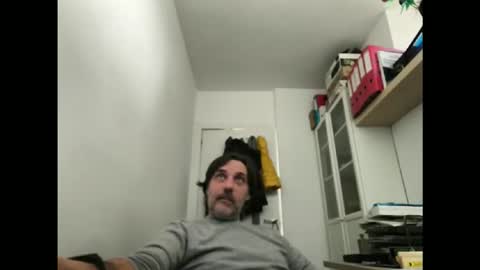 Snapshot of allenvic chatting on 4, 12, 2025 allenvic online show from 4, 12, 2025