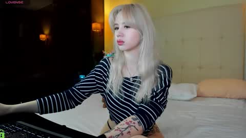 alli_aster online show from 23, 2, 2026