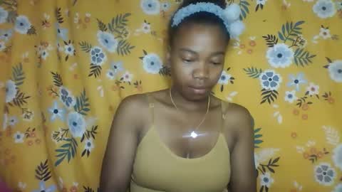 Snapshot of alliciax632770q chatting on 13, 2, 2026 alliciax632770q online show from 13, 2, 2026