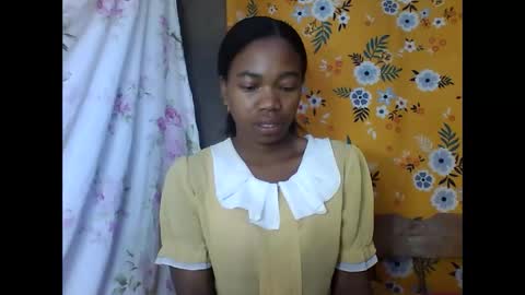 Snapshot of alliciax632770q chatting on 17, 3, 2026 alliciax632770q online show from 17, 3, 2026