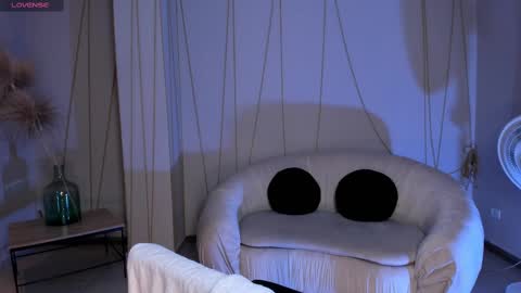 Snapshot of allisonrogersx chatting on 20, 2, 2025 Allison Rogers online show from 20, 2, 2025