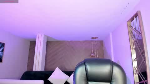 Snapshot of allisonrogersx chatting on 17, 12, 2025 Allison Rogers online show from 17, 12, 2025