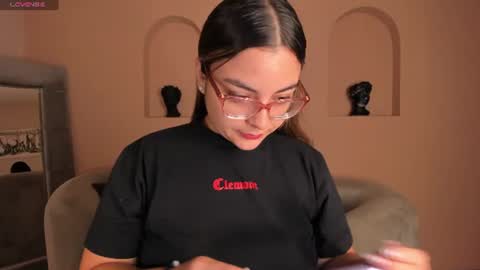 Allison Rogers online show from 23, 7, 2026