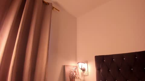 Snapshot of allisson_rose chatting on 10, 12, 2024 Alli online show from 10, 12, 2024