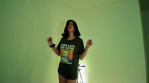 Snapshot of allisson_rose chatting on 20, 9, 2025 Alli online show from 20, 9, 2025