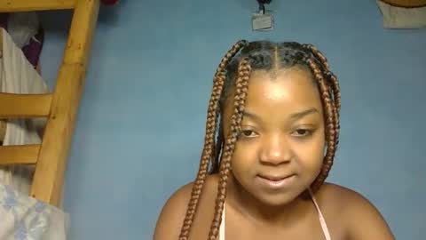 Snapshot of allizida01 chatting on 15, 12, 2025 allizida01 online show from 15, 12, 2025