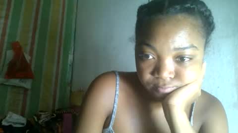 Snapshot of allizida01 chatting on 12, 5, 2026 allizida01 online show from 12, 5, 2026