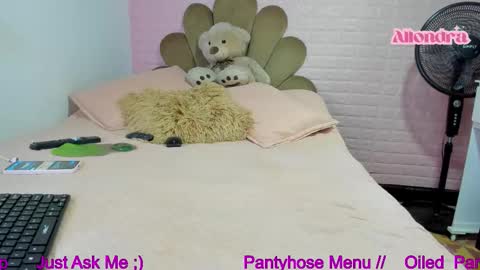 allondra online show from 25, 9, 2025