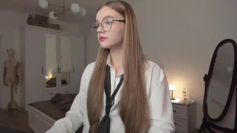 Snapshot of allotropp chatting on 7, 3, 2025 ALOTROPP NOT BABY online show from 7, 3, 2025