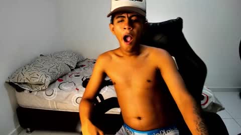 alluringangel0 online show from 16, 9, 2025