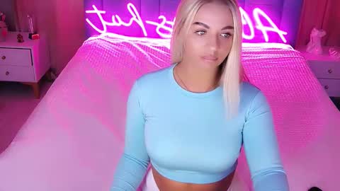 AlwaysHot online show from 20, 11, 2025