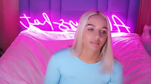 AlwaysHot online show from 29, 11, 2025