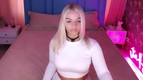 Snapshot of allwayshottt chatting on 22, 5, 2026 AlwaysHot online show from 22, 5, 2026