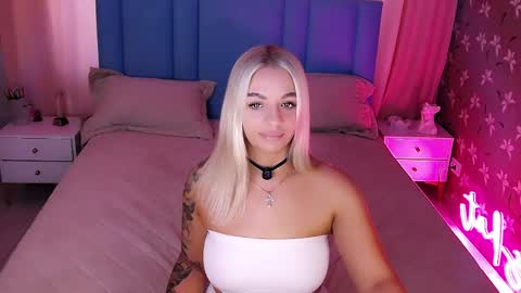 Snapshot of allwayshottt chatting on 1, 6, 2026 AlwaysHot online show from 1, 6, 2026