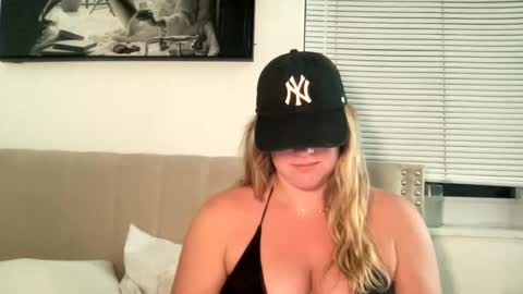 allyanalangel online show from 11, 4, 2026