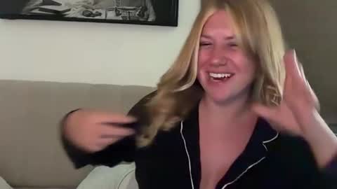allyanalangel online show from 6, 5, 2026