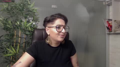         online show from 11, 2, 2025